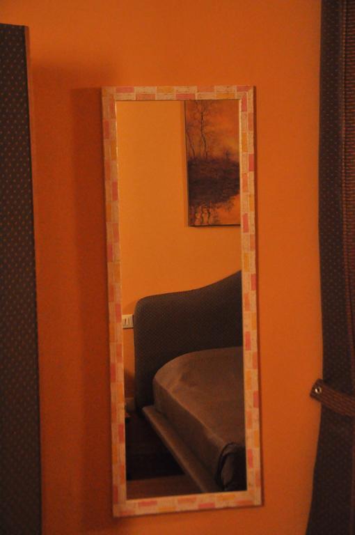 B&B Al Canto Del Cavour Pistoia Ruang foto