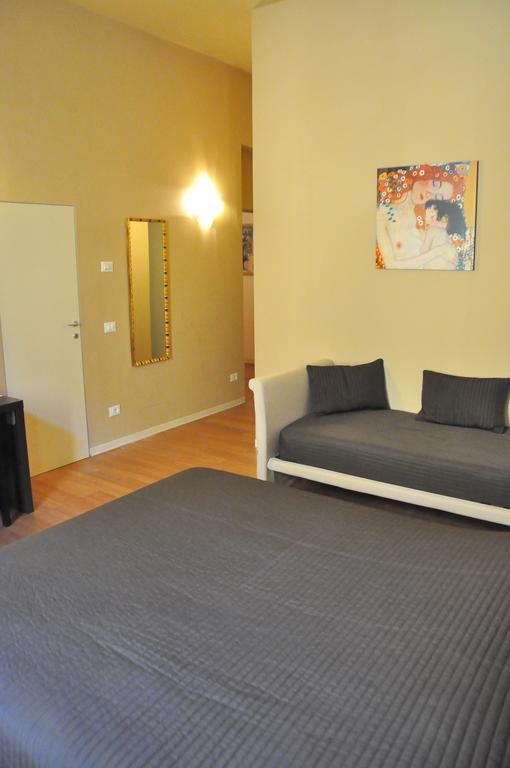 B&B Al Canto Del Cavour Pistoia Ruang foto